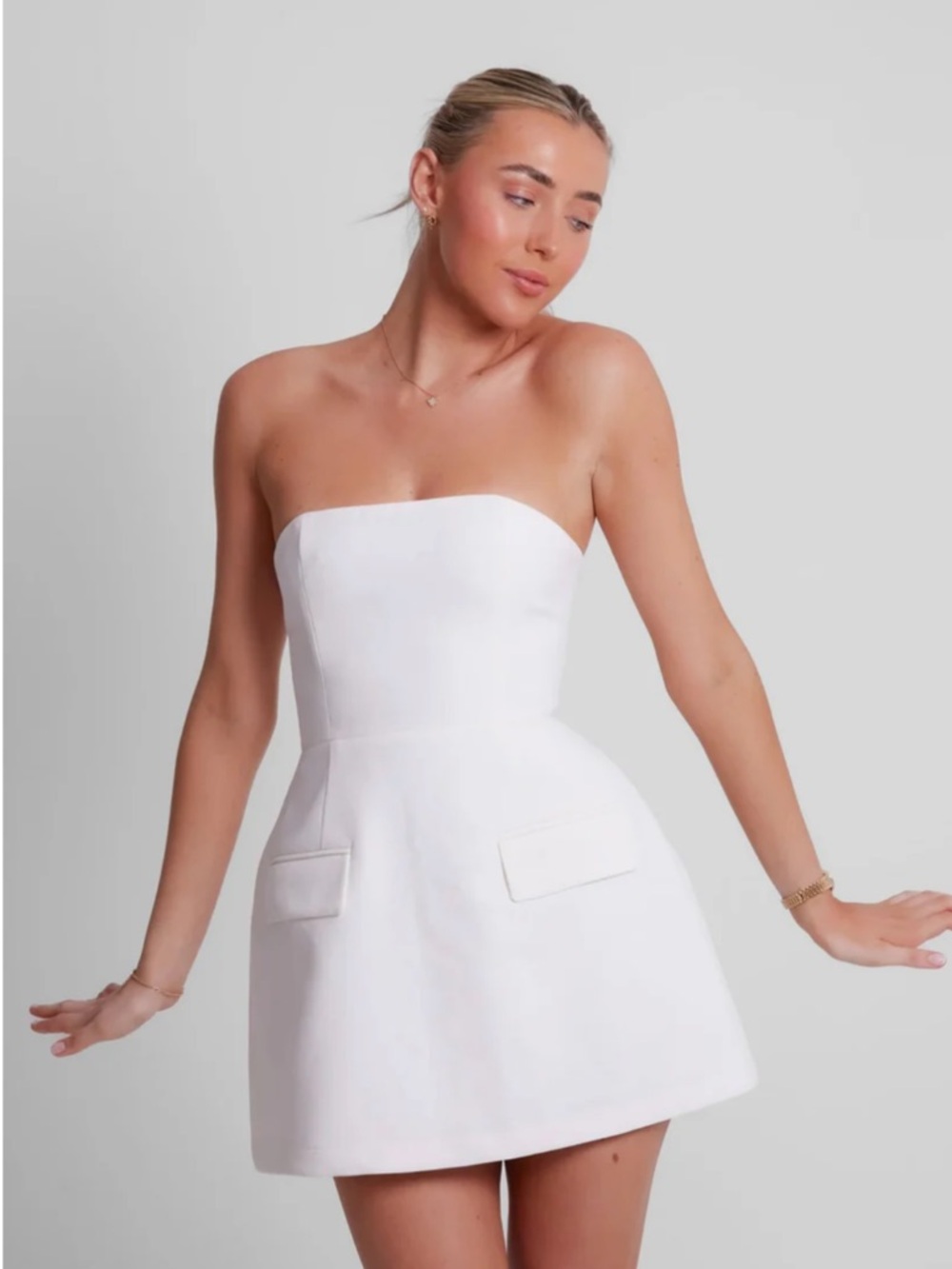 Odd Muse The Ultimate Muse
Strapless Dress